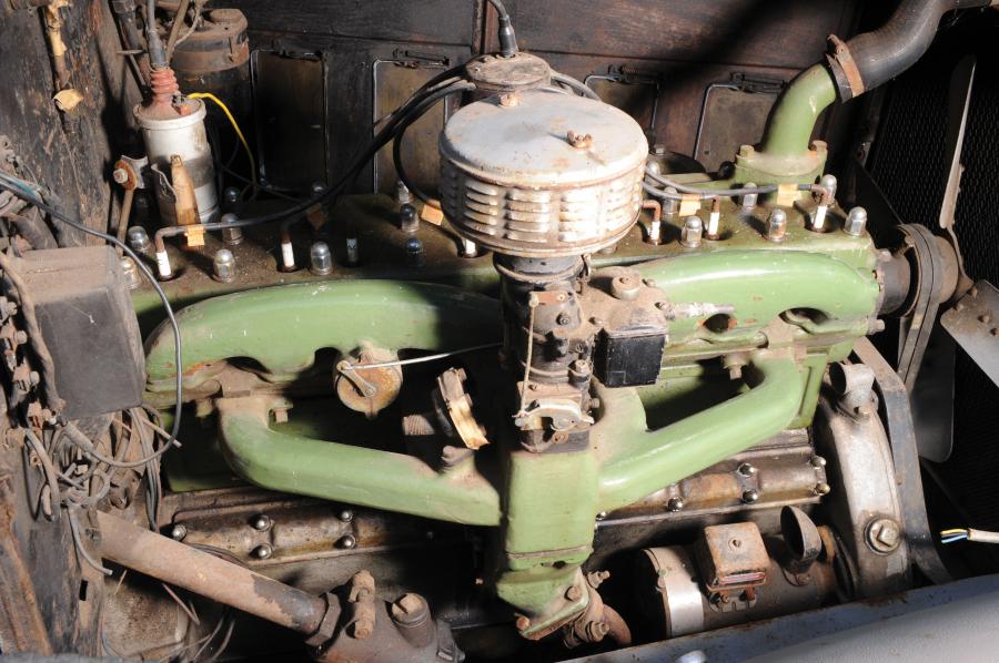  Packard Eight Series 1101 Fixed-Head Coupe 1934 года  (фото 6 из 7)